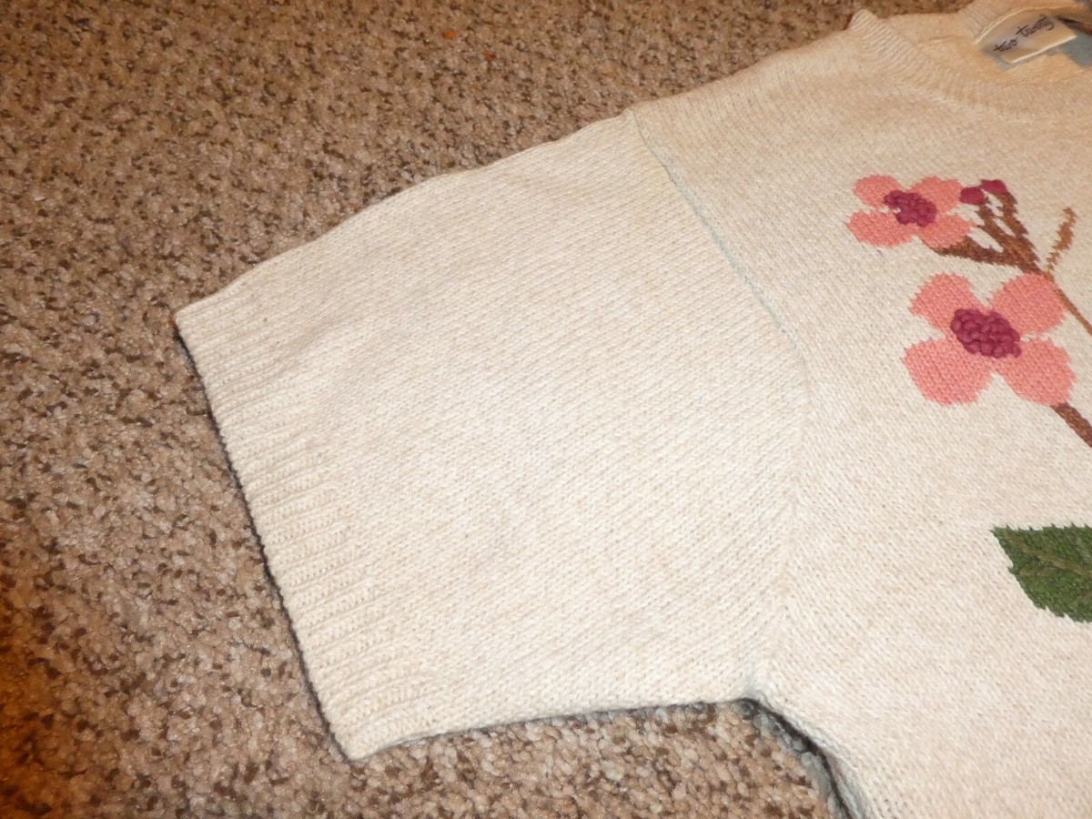 VTG TWO TWENTY KNIT EMBROIDERED FLORAL DECOR PULLOVER SWEATER TOP