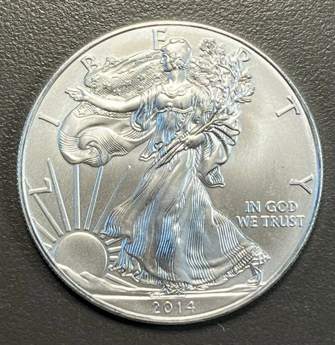 2014 American Eagle Silver Dollar / 1 oz .999 Silver / Uncirculated