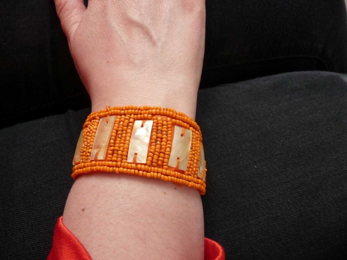 Bracelet Artisanal Réglable En Cuir - Matériaux : Cannelle, Nacre, Bambou, Rotin, Style Bali