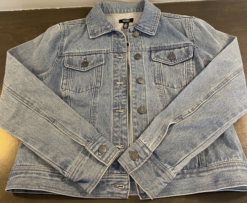 Jones New York Women's Denim Trucker Jacket Light Blue Moby Wash Small NWT S