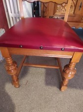 meuble salle à manger  , incluant 1 buffet , 1 verrière et 1 table et 4 chaises 