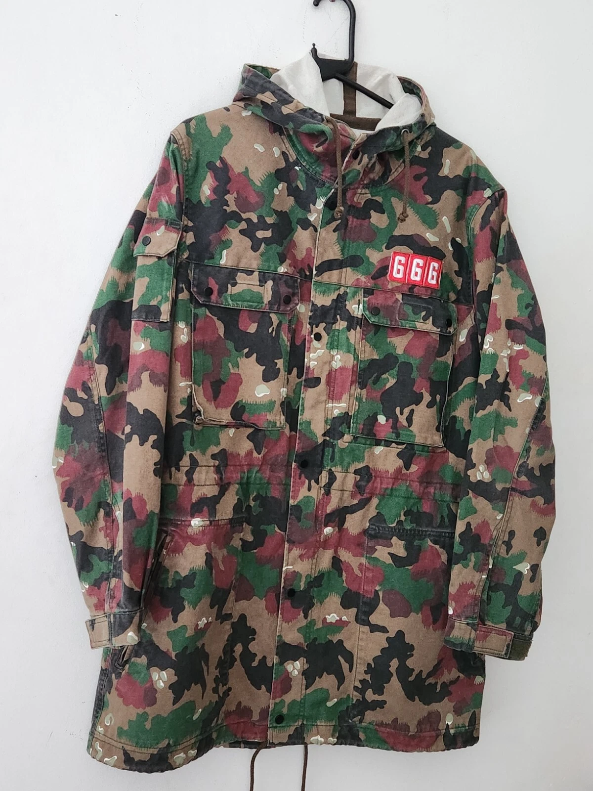 SS17 Supreme Field Parka Taille M Manteau Veste Medium Camouflage Suisse 666