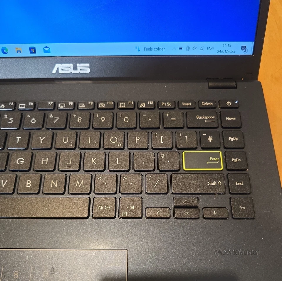 Asus VivoBook 14" Full Hd laptop L410MA Pentium Silver Windows 10 64Gb SSd 4Gb - Image 4 of 4