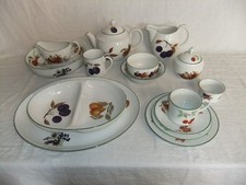 Royal Worcester - Evesham Vale - microwave & dishwasher safe tableware - 4A4A  #