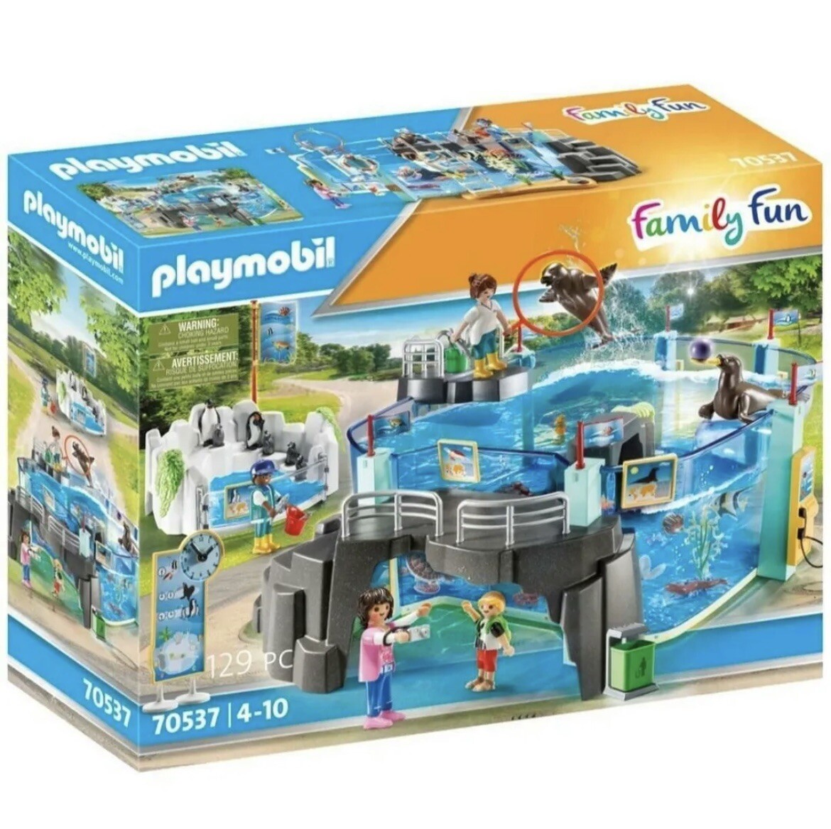 Playmobil 70537 Family Fun Day at the Aquarium & Penguin Enclosure Set