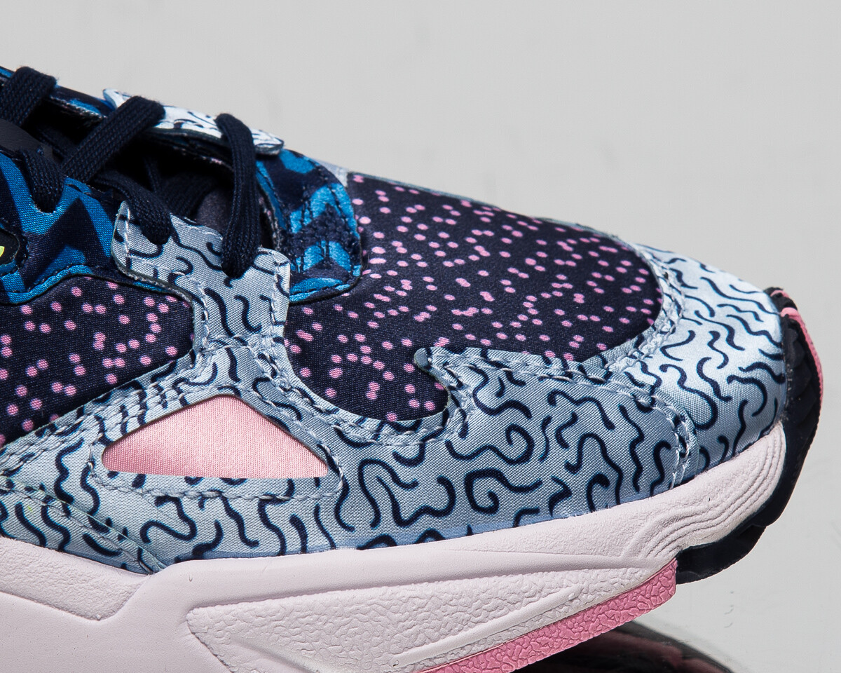 adidas falcon w ee7098