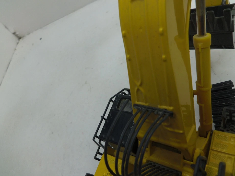 1/50 JOAL GRUE / PELLE KOMATSU PC 1100 LC - Photo 3/4