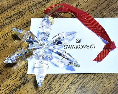   Swarovski Crystal 2024 Macys Exclusive Christmas Holiday AB Star Ornament NIB