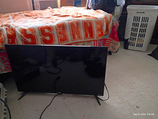 onn. Roku TV 32 in LED Flat Screen 1080p FHD Black Television