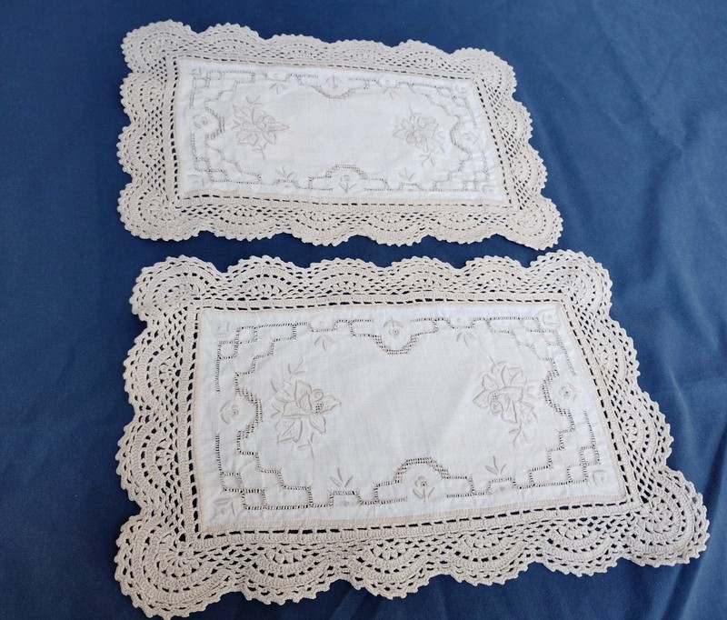 Beautiful Vtg Crocheted Linen Doilies Set Of Two Matching Embroidered Cut Work