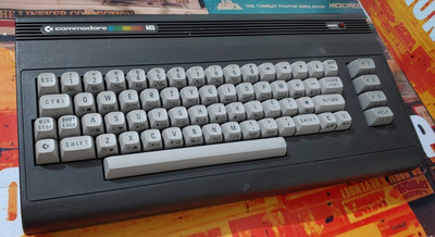 Commodore C 16 1985 (+  Netzteil) works 8-bit 294121 .264 classic computer