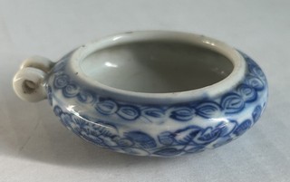 Antique Chinese Qing Dynasty Porcelain Bird Feeder