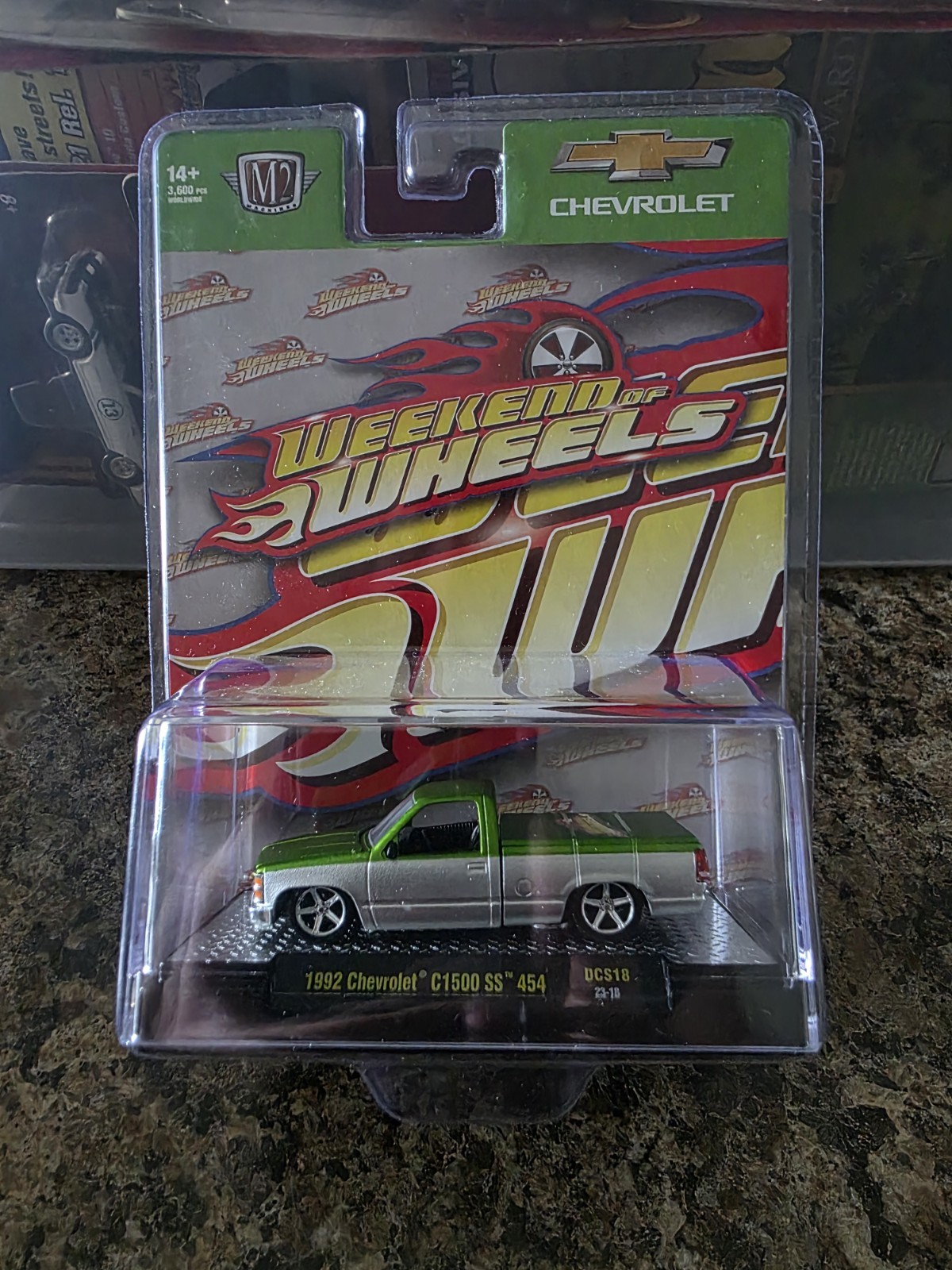 M2 Machines 1992 Chevrolet C1500 SS454 Weekend of Wheels 1:64