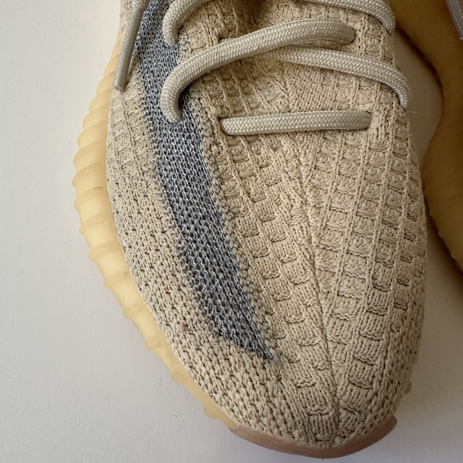 Adidas Yeezy Boost 350 V2 Sneakers Women's SZ 6 Linen & Blue Knit Sporty thumbnail 8