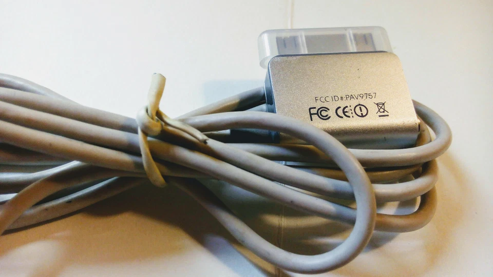 Micrófono GRIFFIN iKaraoke FCCID#PAV9757 Foto 3 de 4