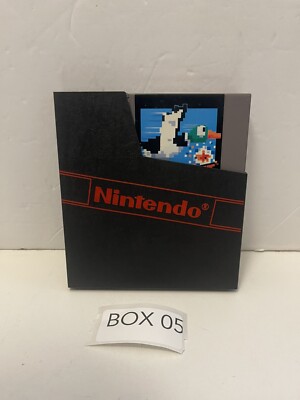 Duck Hunt (Nintendo NES) 5 screws - Authentic -Not Tested