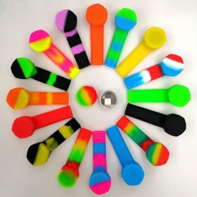 8/12/20PCS 3.4   Mini Silicone Pipe with Metal Bowl and Cap Pocket Pipe Random