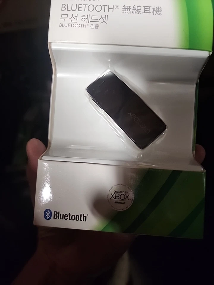 Xbox 360 Bluetooth Wireless Headset Mic - Image 3 of 4