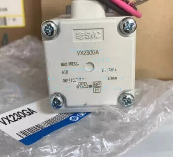 1PCS NEW FOR SMC Solenoid Valve VX230GA Free delivery