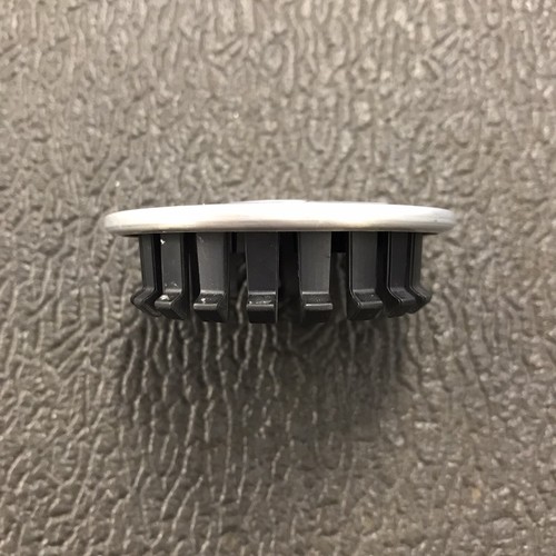 SINGLE CENTER CAP CHEVROLET BLAZER COLORADO 2007-2021 OEM BRUSHED #9595010 - Picture 10 of 11