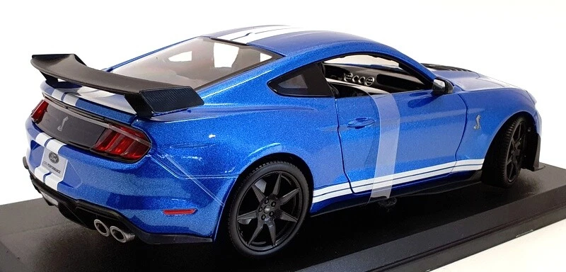 Maisto 1/18 Scale Model Car 46629 - 2020 Mustang Shelby GT500 - Blue - Image 2 of 4