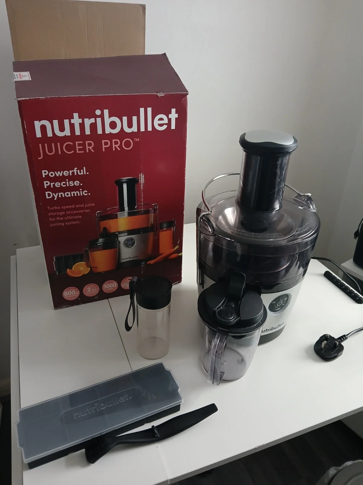 nutribullet Juicer PRO Wide chute PLUS pitcher and to-go bottle 1000W