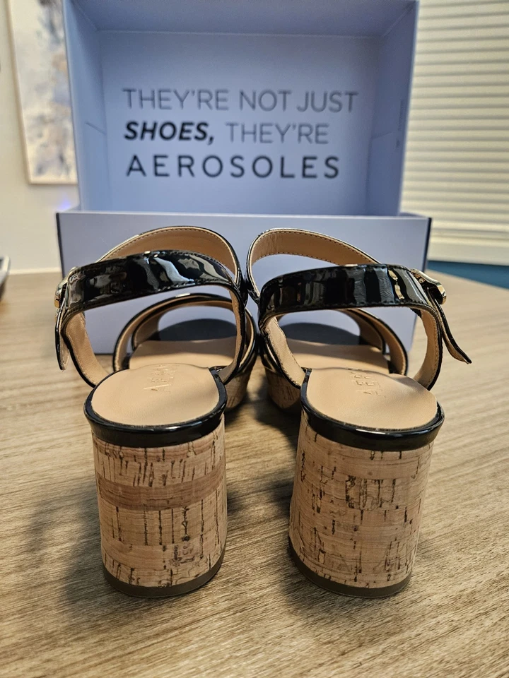 Zapatos de salón Aerosols Cosmo charol negro, 7,5, NUEVOS EN CAJA Foto 4 de 4