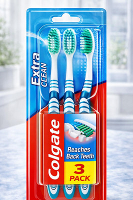 Colgate Extra Clean Zahnbürste Medium (3er Pack)