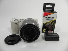 Sony a NEX-5N 14.2mp Digital Mirrorless Camera White w/18-55 f3.5-5.6 OSS