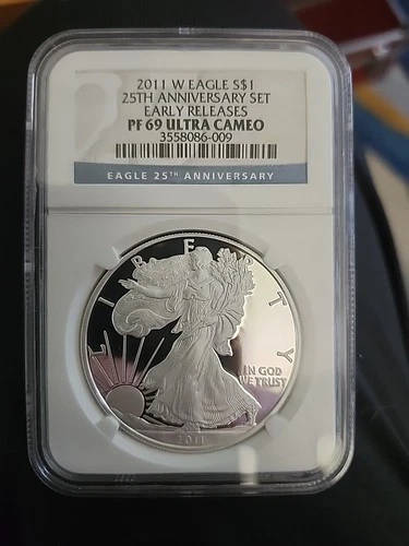 Silver Eagle 25th Anniversary 2011 W  $1 NGC MS69 Ultra Cameo Early Releases