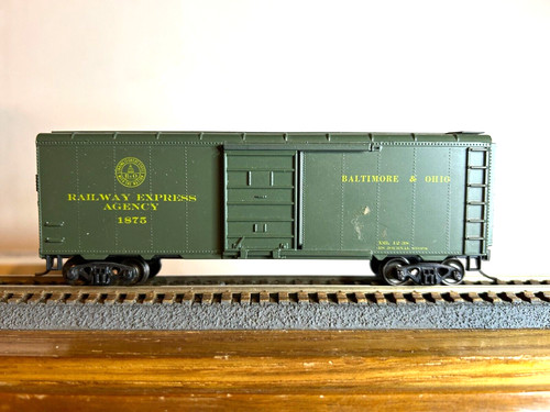MDC #????  Baltimore y Ohio/R.E.A. Coche caja techo redondo 40' #1875 con Kadees 1:87 | Zustand: New