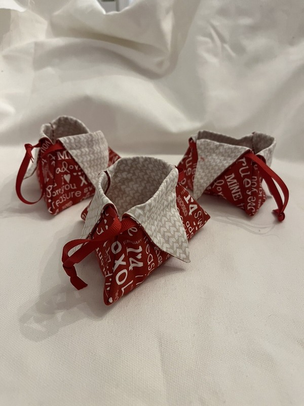 Set Of 3 Handmade Small Heart Valentines Gift Pouches Trinkets/ Gift card