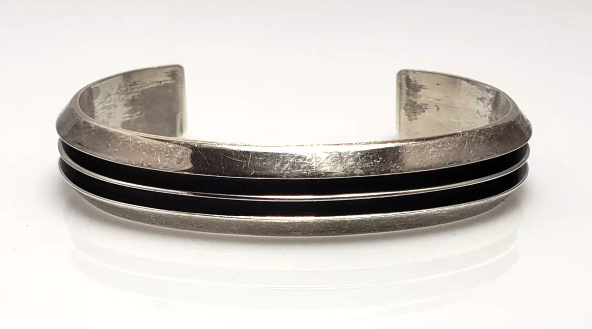 Tom hawk hotsell sterling silver bracelet