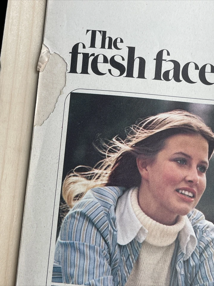 AMERICAN GIRL Jan 1974 BEAUTY TEEN FASHION MAGAZINE Calendar Art Foto 3 de 4