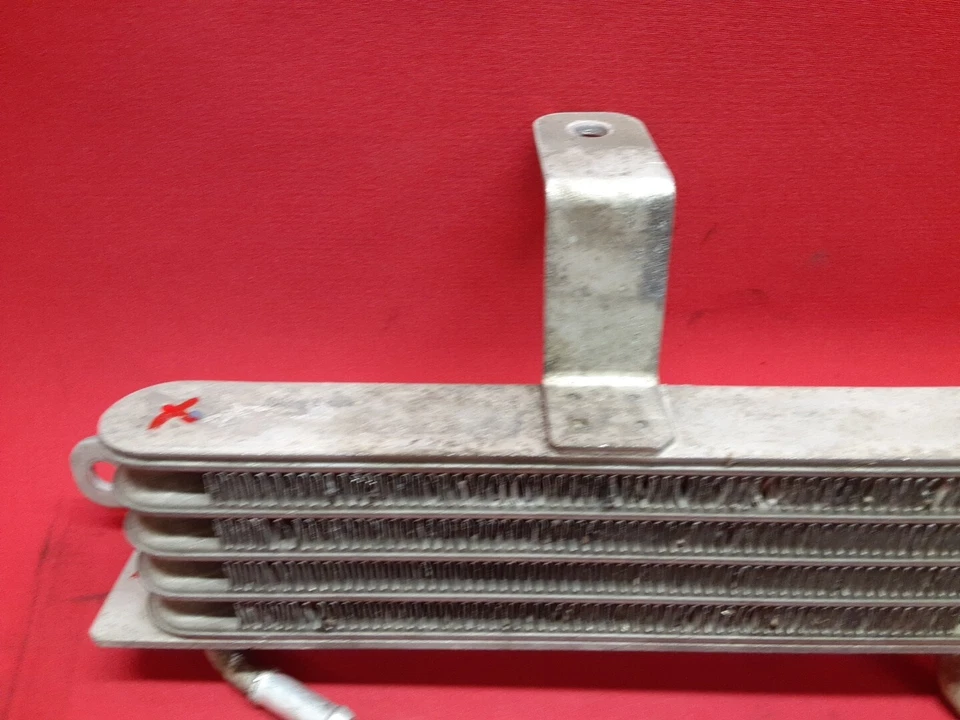 Subaru Outback Legacy 2010 unidad de refrigeración de transmisión automática de 2,5 L Foto 3 de 4