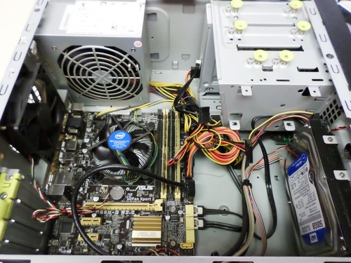 Custom PC Intel core I5-4460K 3.2GHz 12GB ram 500GB SATA HDD/Win 10 - Picture 13 of 17