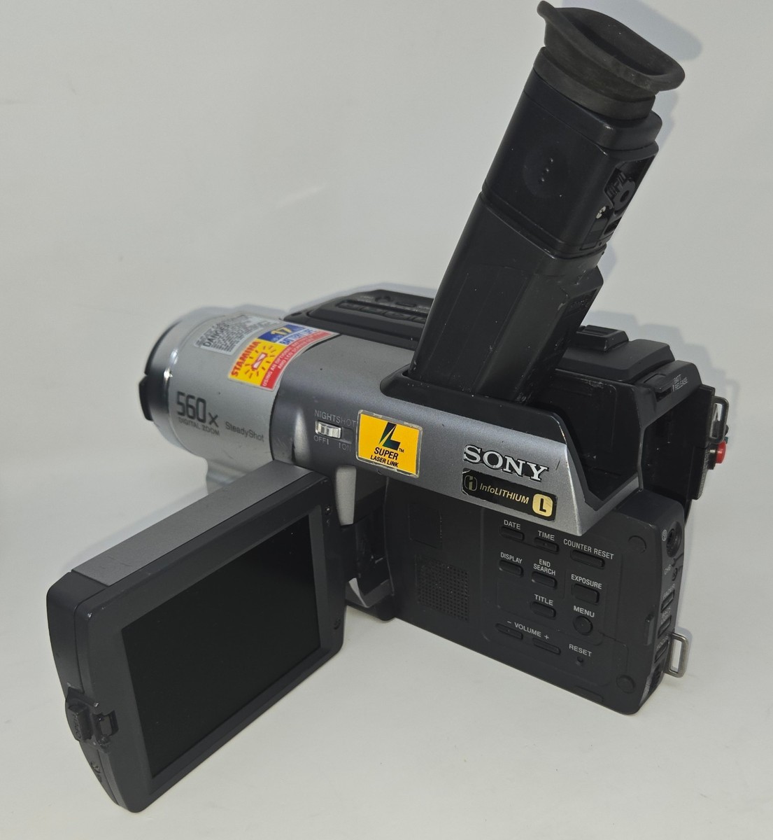 動作品　SONY Video8 Handycam CCD-TRV106 SONY CCD-TRV106 videoHi8 8mm HANDYCAM Good operation Used