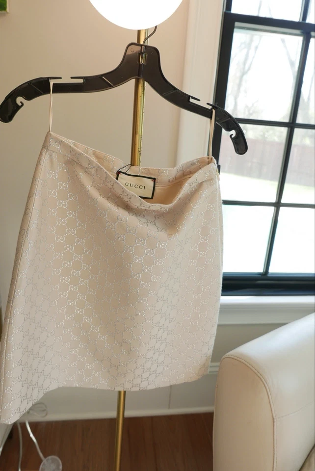 Falda Gucci 2021 totalmente nueva. Falda Gucci sin usar. Talla pequeña