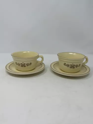 Set of 2 Pfaltzgraff Village Pattern Coffee Mugs/Soup Cups/Saucers vintage EUC