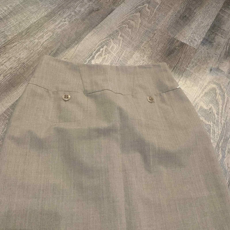 Falda para mujer Trina Turk talla 6 beige recta forrada a lápiz bolsillos botones Foto 2 de 4