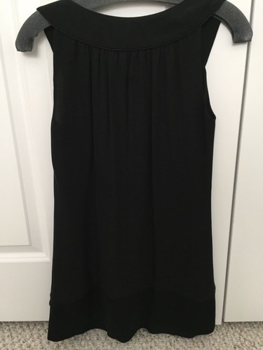 NWOT MINT Jodi Arnold Womens Black Silk Charmeuse FLOWER DETAILS Long Top Sz 2 - Picture 6 of 11
