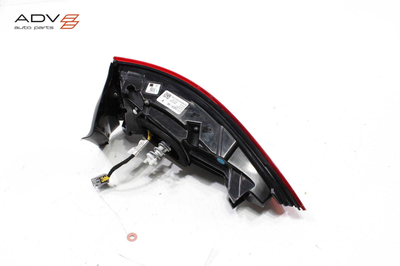 2017 - 2020 MASERATI LEVANTE REAR LEFT SIDE OUTER TAILLIGHT LIGHT LAMP OEM