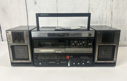 RARE VINTAGE SONY CFD-5 BOOMBOX RADIO CD CASSETTE PLAYER ~VIDEO~