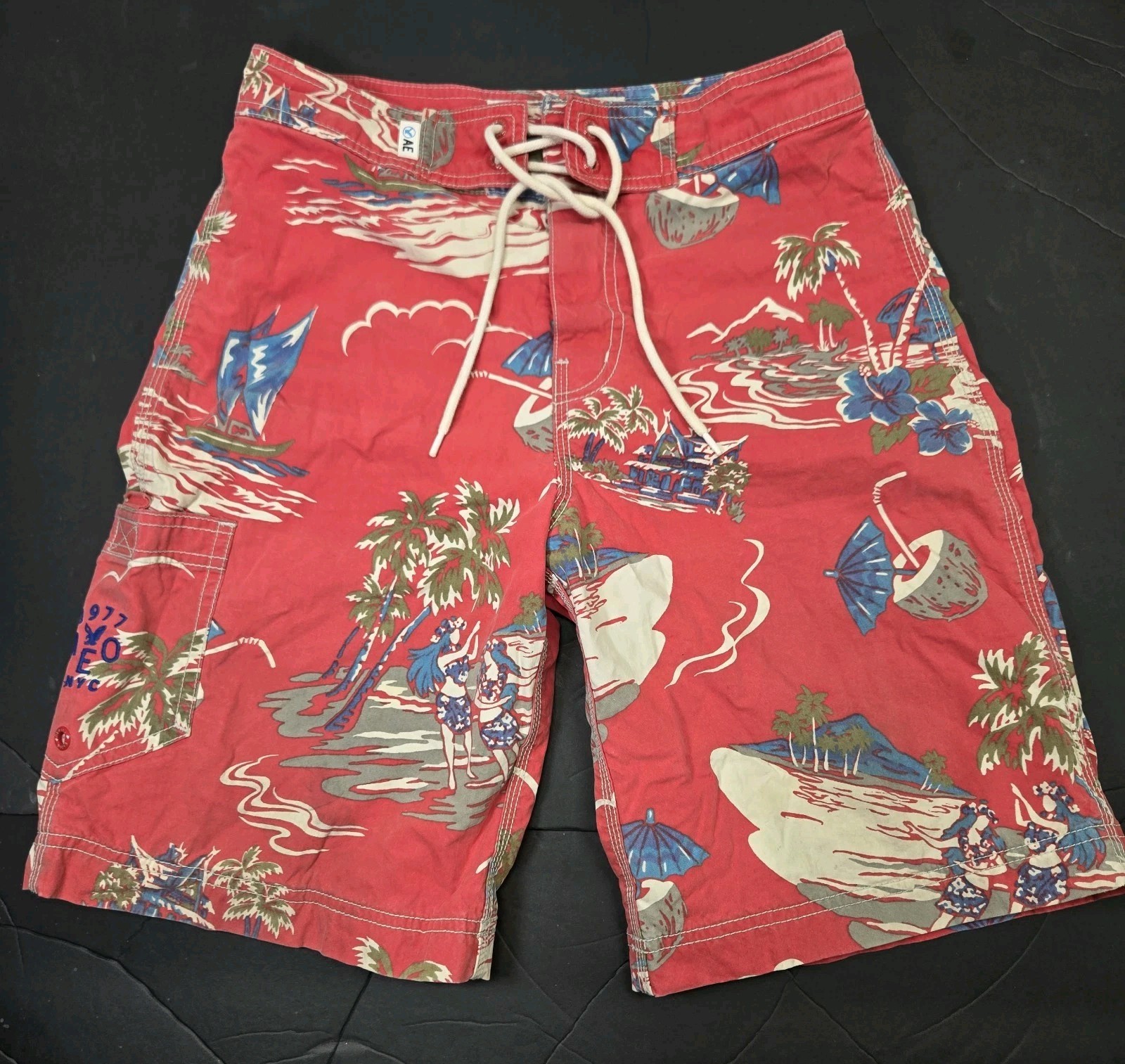 American Eagle Board Shorts Men's Size 28 Tropical Hawaiian Red Swimming Trunks