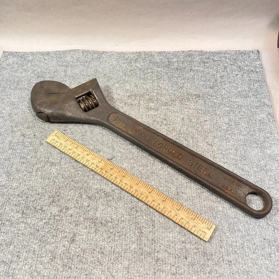 Herramienta Media Luna De Colección 18" Llave Ajustable Gota Acero Forjado EE. UU. Foto 4 de 4