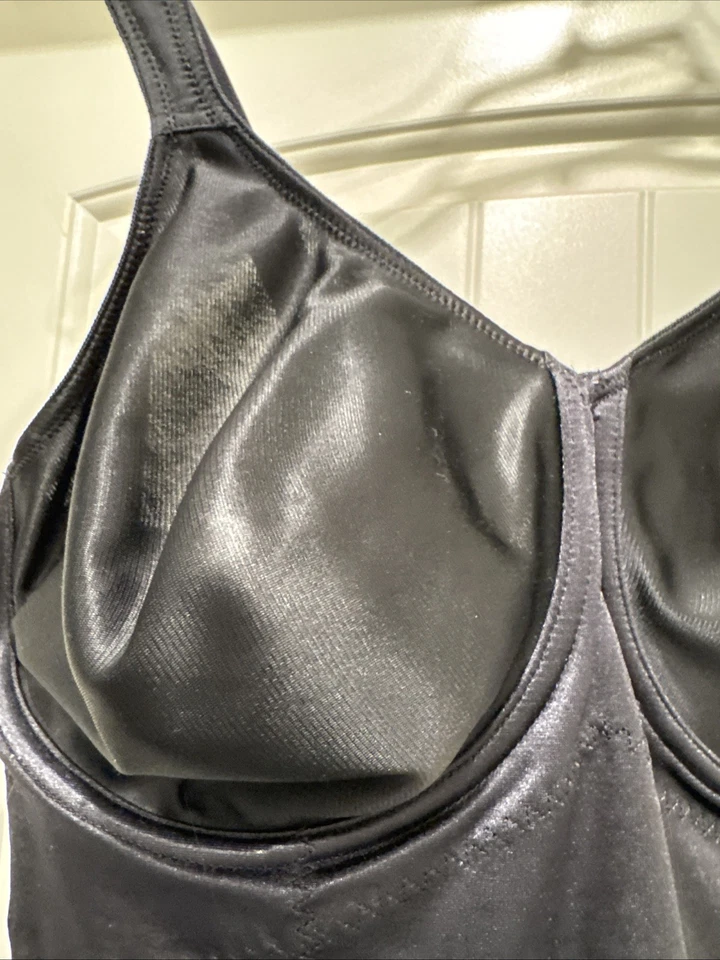 Flexees Shapewear Minimizadores Instantáneos de Cadera Calzoncillo Corporal 6956 Negro Con Aros 40D Foto 2 de 4