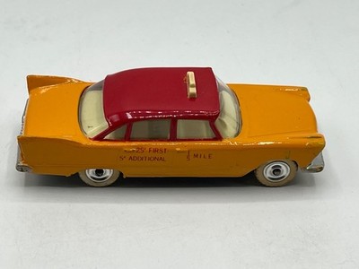 DINKYTOYS265PLYMOUTHUSATaxiプリマスUSAタクシー Dinky Toys 265 Plymouth USA New York Taxi Model original Box +
