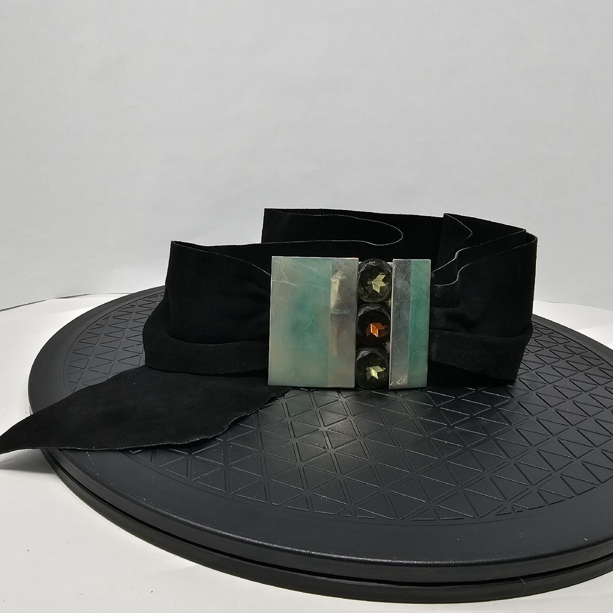 Vintage Unbranded Women Size S Black Suede Wide Belt | eBay display picture 3