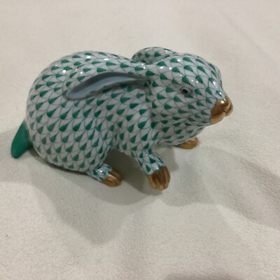 Vintage Herend Bunny Rabbit Green FishNet Paw Up Porcelain Figurine 4.5'' X 5.5 