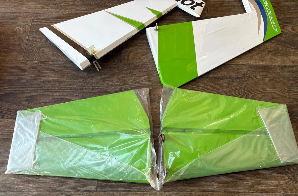 RC Pilot Edge 540 (60cc) Tail Horizontal Stabilizer - Image 3 of 4